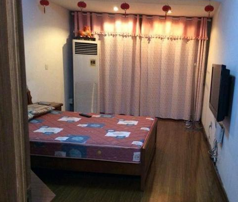 云湖小区隔壁，新八中宿舍