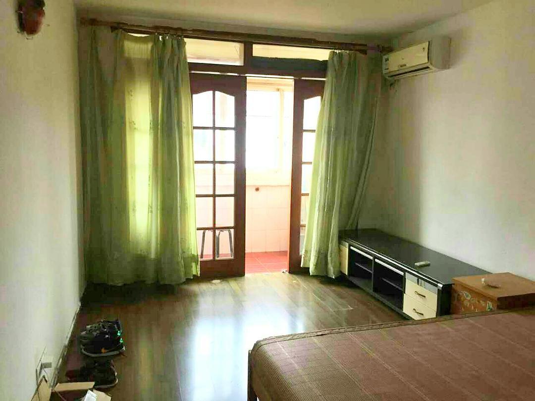 十一中附近 方圆小区 4楼 南北通透 采光好 拎包入住